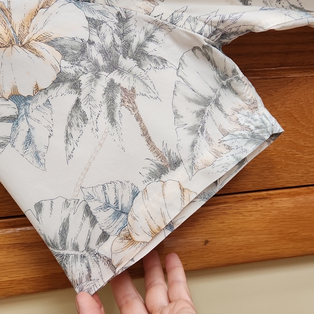 Campia Hawaiian Shirt - Picture 6 of 11